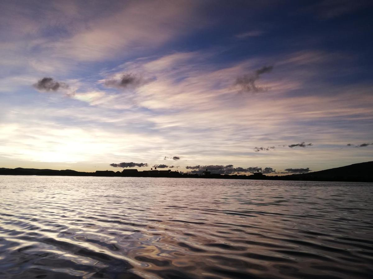 Los Uros Jakana Lodge *